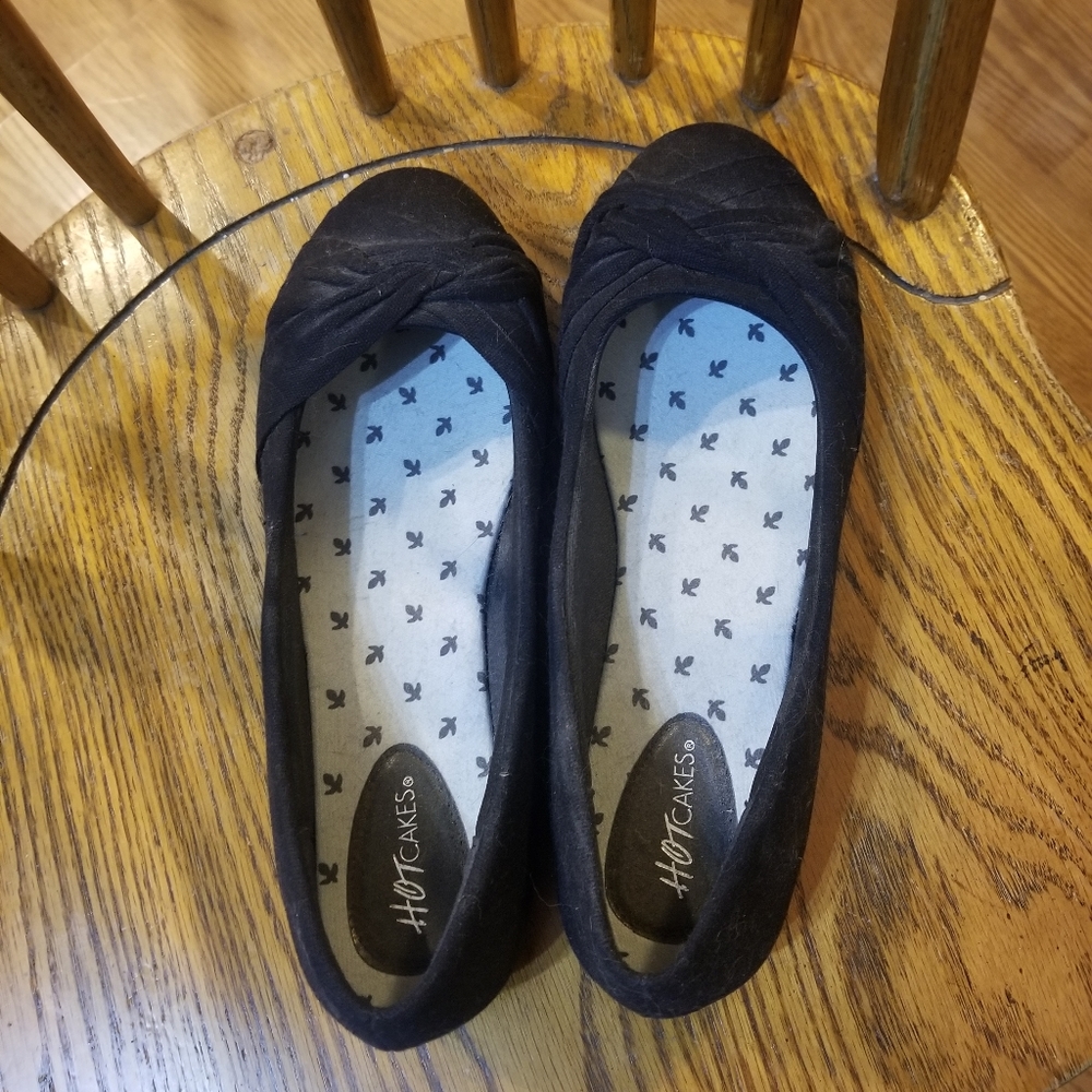 Womens Hotcake Flats size 8.5